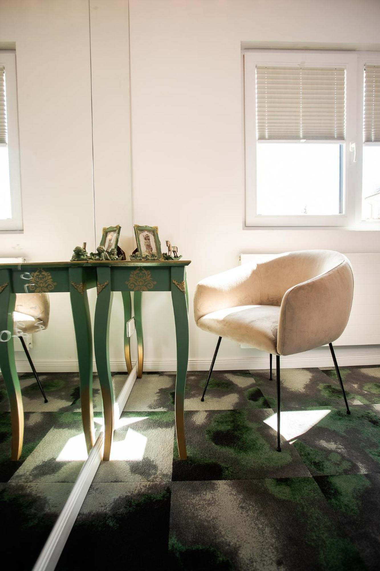 Bistriţa Apartment Onyx Carolyne מראה חיצוני תמונה